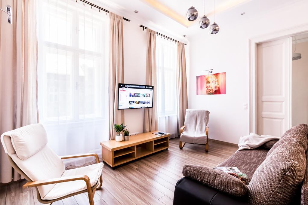 Bpr D8 Premier Apartment Budapest Bagian luar foto