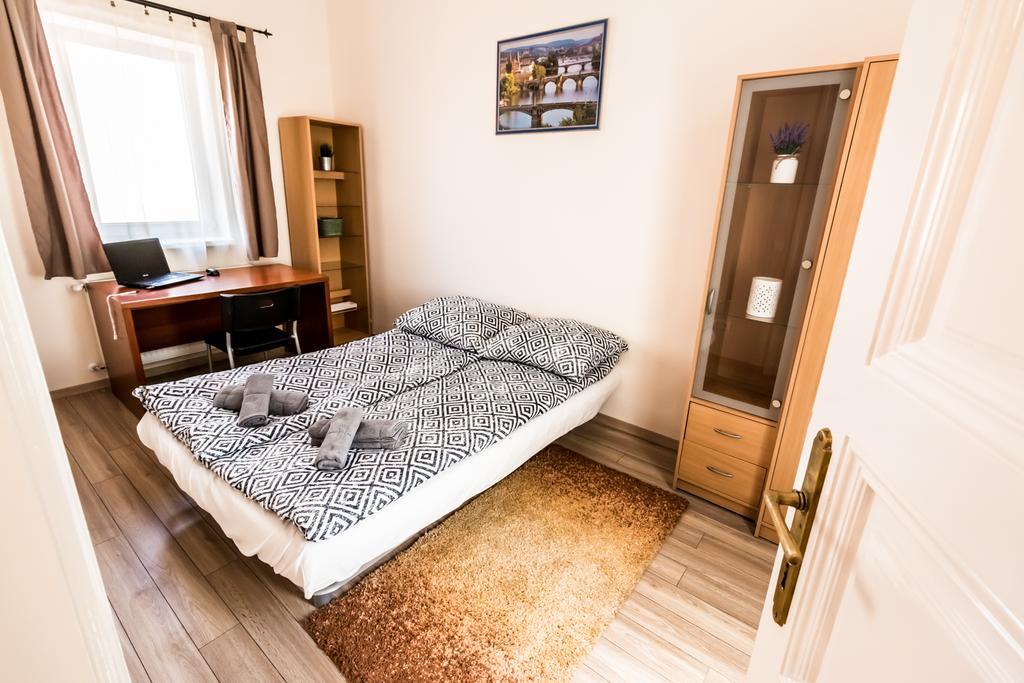 Bpr D8 Premier Apartment Budapest Bagian luar foto