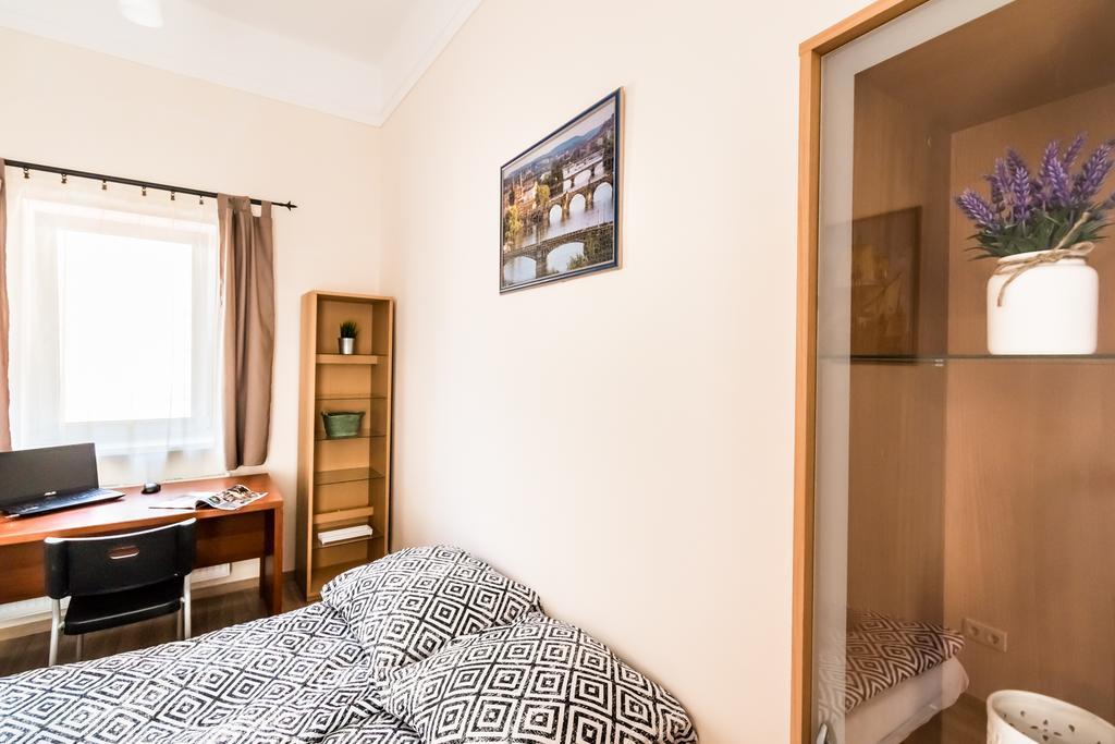 Bpr D8 Premier Apartment Budapest Bagian luar foto